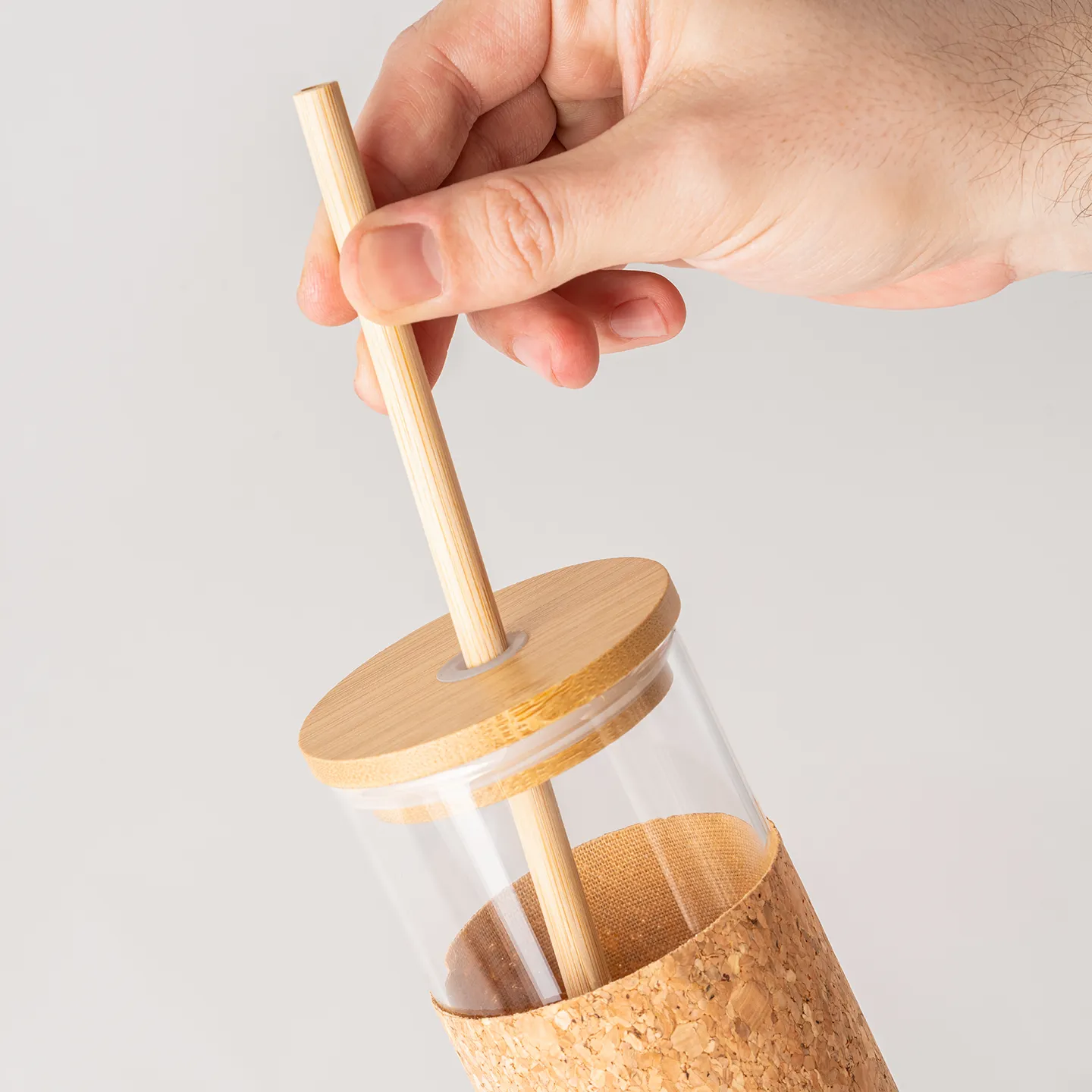 450 ml Mantar Kılıflı Borosilikat Cam Su Şişesi - Bambu Kapak ve Pipetli Promozone