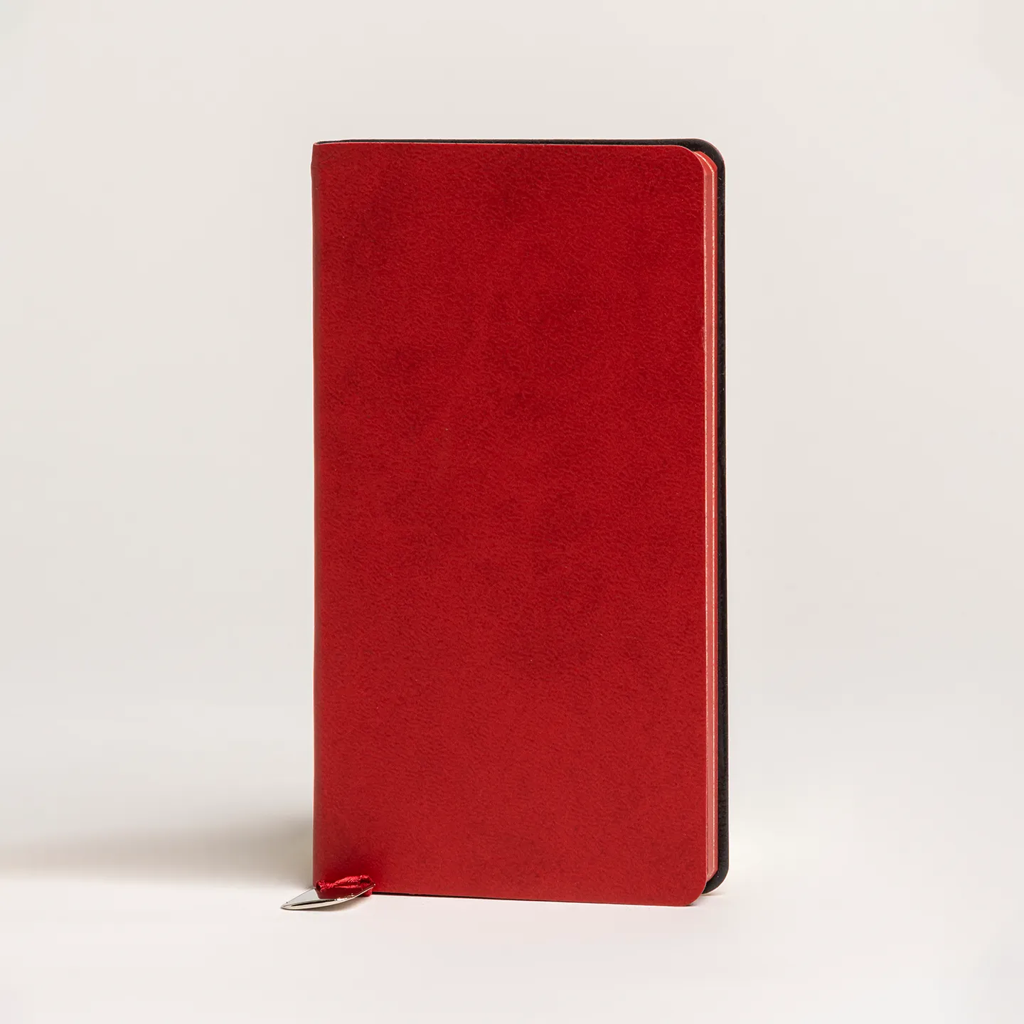10 x 17 cm Termo PU Yumuşak Kapaklı Tarihsiz Defter, 196 Sayfa, 80 gr Ivory Krem Çizgili İç Kağıt, Renkli Kenarlı, Metal Tokalı, Karton Kılıflı Promozone