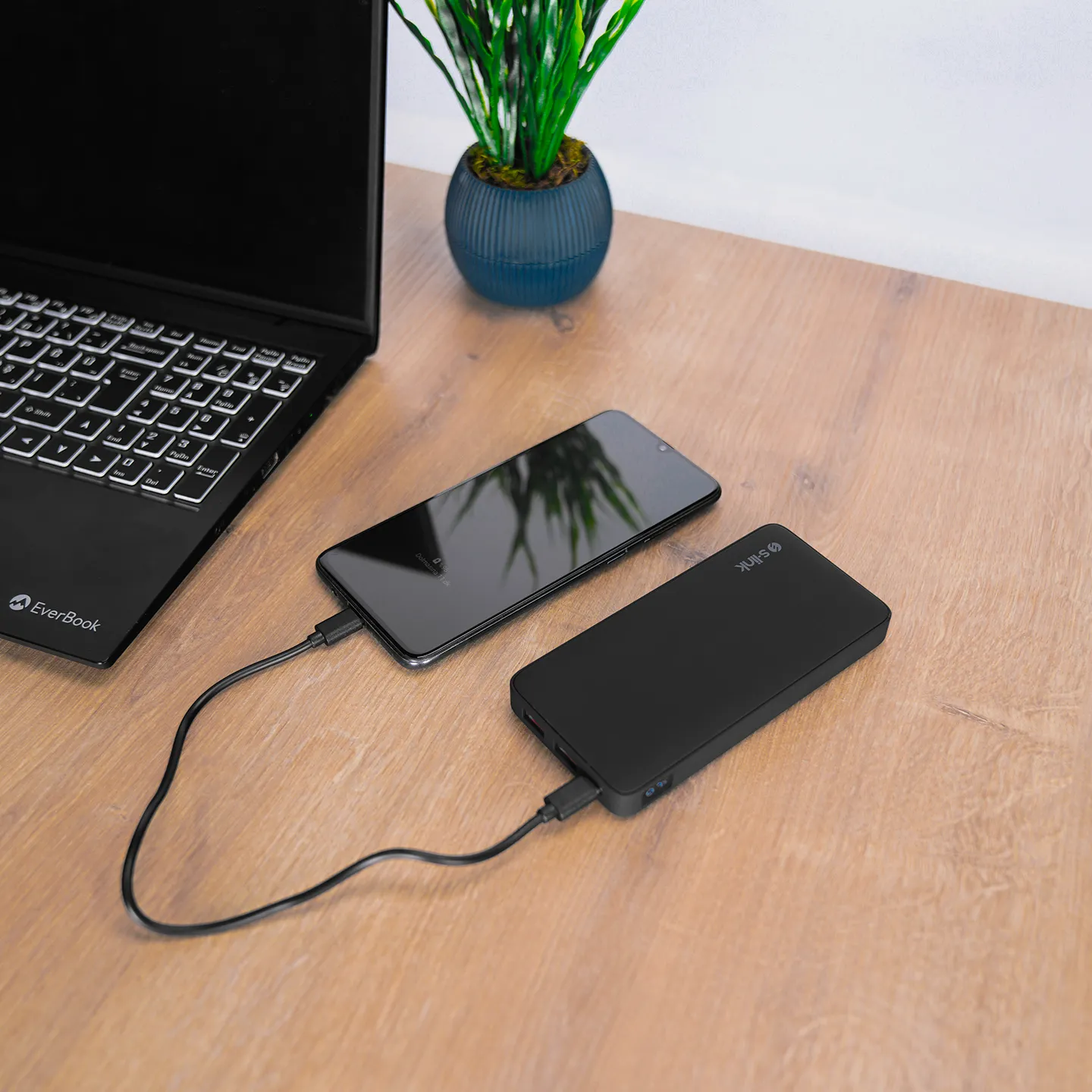 S-link P311L 10000mAh PRM LED Logo HSC22.5W+PD20W+QC3.0 Siyah LCD Taşınabilir Pil Şarj Cihazı Powerbank Promozone