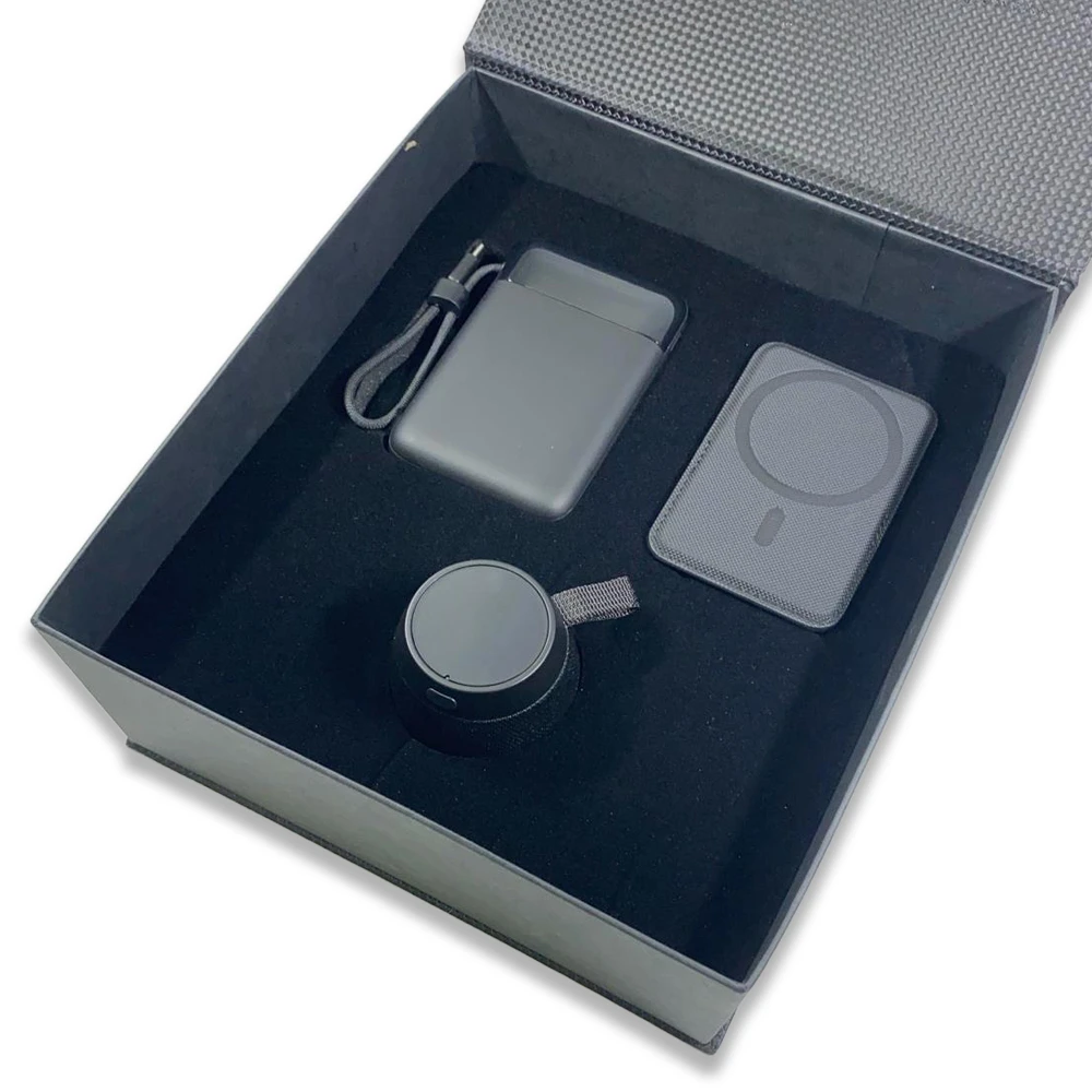 10000 mAh MagSafe Powerbank, Kablosuz Hoparlör ve Kartvizit Cüzdanı Kutulu Hediye Seti