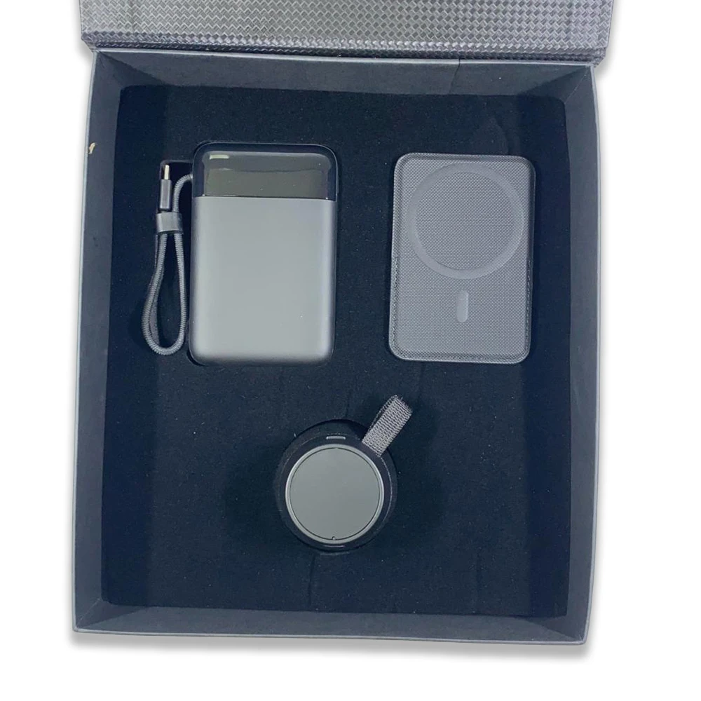 10000 mAh MagSafe Powerbank, Kablosuz Hoparlör ve Kartvizit Cüzdanı Kutulu Hediye Seti Promozone