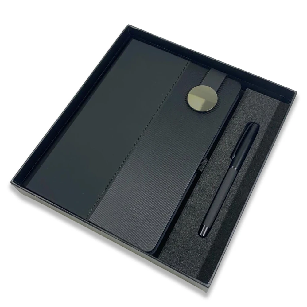 Yuvarlak Metal Tokalı Defter ve Deri Roller Kalem Kutulu Hediye Seti