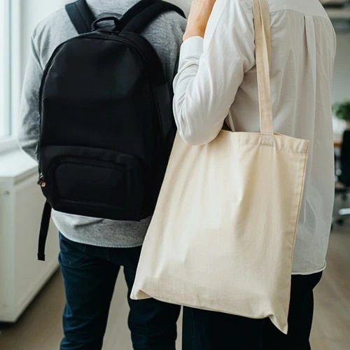 Bez ve Sırt Çantaları