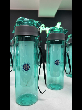 800 ML Detoks Filtreli Plastik Su Şişesi