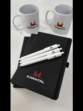 13 x 21 cm Termo PU Sert Kapaklı Tarihsiz Defter 224 Sayfa 80 gr Ivory Krem İç Kağıt Kareli Lastikli Kalem Tutuculu