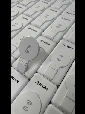 S-link P110 10000mAh PRM PD22.5W+QC3.0 Magsafe 15W Kablosuz Standlı Taşınabilir Pil Şarj Cihazı Powerbank