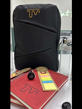 Stoklu Özel Üretim Ekonomik Promosyon Laptop Bölmeli Sırt Çantası