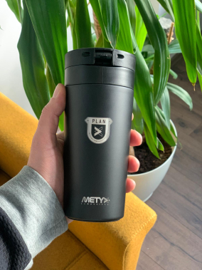 380 ml Kaydırmaz Taban Termos Bardak