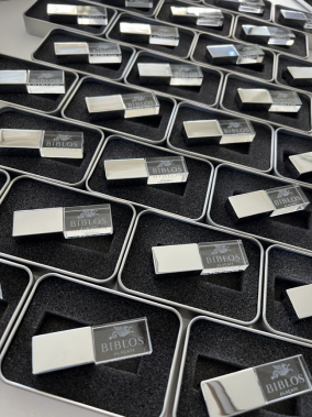 32 GB Kristal USB Bellek