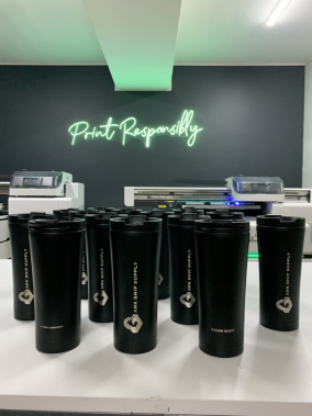 500 ml Kaydırmaz Taban Termos Bardak