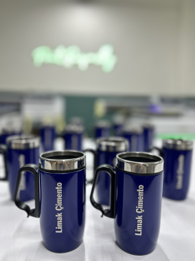 240 ML Kulplu Termos Bardak