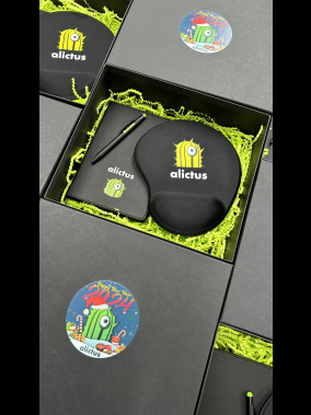 14,5 x 21 cm Termo Deri PU Sert Kapaklı Tarihsiz Defter, 224 Sayfa, 80 gr Ivory Krem Çizgili İç Kağıt, Kenar Boyalı, Kalem Tutuculu