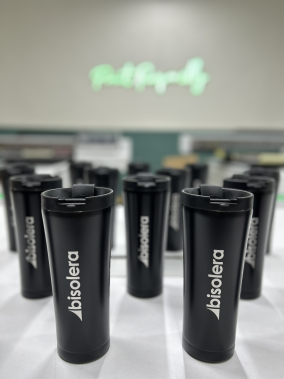 500 ml Kaydırmaz Taban Termos Bardak