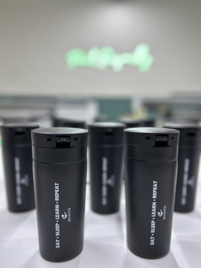 380 ml Kaydırmaz Taban Termos Bardak