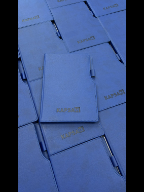 14,5 x 21 cm Termo Deri PU Sert Kapaklı Tarihsiz Defter, 224 Sayfa, 80 gr Ivory Krem Çizgili İç Kağıt, Kenar Boyalı, Kalem Tutuculu