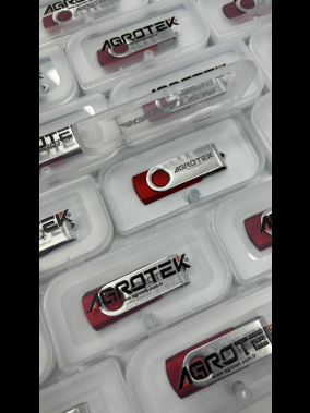 16 GB Döner Metal Başlıklı USB Bellek