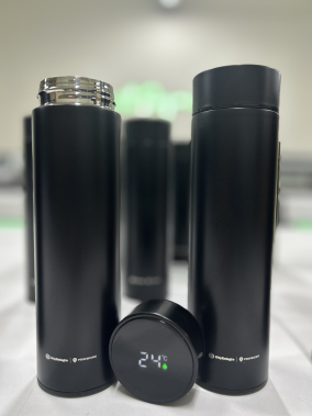 450 ML Isı Derecesi Gösteren Dijital Göstergeli Çelik Termos