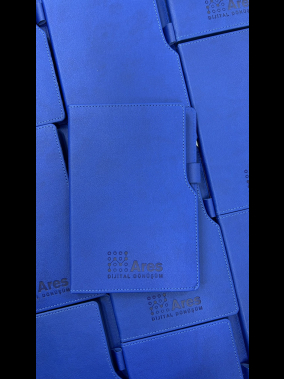 14,5 x 21 cm Termo Deri PU Sert Kapaklı Tarihsiz Defter, 224 Sayfa, 80 gr Ivory Krem Çizgili İç Kağıt, Kenar Boyalı, Kalem Tutuculu