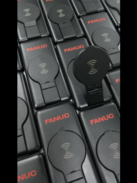 S-link P110 10000mAh PRM PD22.5W+QC3.0 Magsafe 15W Kablosuz Standlı Taşınabilir Pil Şarj Cihazı Powerbank