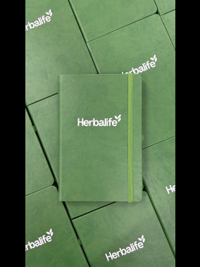 13 x 21 cm Termo PU Sert Kapaklı Tarihsiz EKONOMİK Defter, 160 Sayfa, 60 gr Holmen Krem Çizgili İç Kağıt, Esnek Kapak Lastikli, Kalem Tutuculu