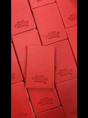 9 x 14 cm Termo PU Sert Kapaklı Cep Boy Tarihsiz Defter 160 Sayfa 60 gr Holmen Krem İç Kağıt Çizgili Lastikli Kalem Tutuculu Ekonomik Model