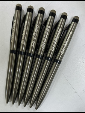 Dokunmatik Özellikli Siyah Metal Tükenmez Kalem