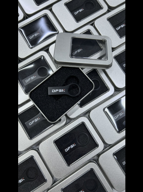 32 GB Metal USB Bellek