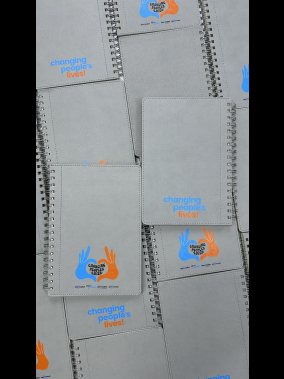 17 x 24 cm Spiralli Termo PU Sert Kapaklı Tarihsiz Defter, 240 Sayfa, 80 gr Ivory Krem Kareli İç Kağıt