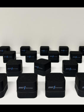 Mikado MD-18BT Siyah DC 5V/USB TF Kartlı Bluetoothlu Led Işıklı Şarjlı Speaker Hoparlör