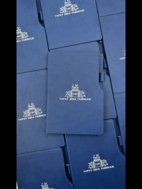 14,5 x 21 cm Termo Deri PU Sert Kapaklı Tarihsiz Defter, 224 Sayfa, 80 gr Ivory Krem Çizgili İç Kağıt, Kenar Boyalı, Kalem Tutuculu