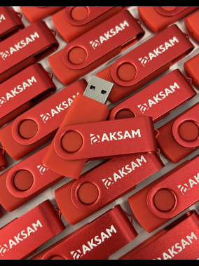 16 GB Renkli Baskı Döner Metal Başlıklı USB Bellek