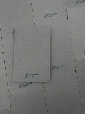 13 x 21 cm Yumuşak Termo Deri Kapaklı Tarihsiz Defter 160 Sayfa 60 gr Holmen Krem Çizgili