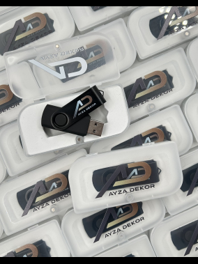 16 GB Renkli Baskı Döner Metal Başlıklı USB Bellek