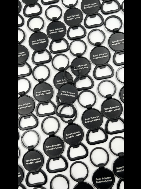 3,4 x 10,1 cm Tek Yön Anahtarlık