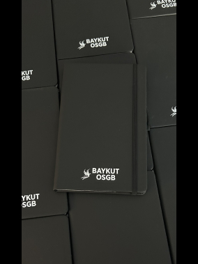 13 x 21 cm Suni Deri Sert Kapaklı Tarihsiz Defter 160 Sayfa 55 gr Holmen Krem Çizgili Lastikli Kalem Tutuculu Ekonomik Model