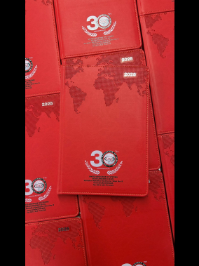 17 x 24 cm Dünya Haritalı Termo Deri Sert Kapaklı Günlük Tarihli Ajanda 336 Sayfa 70 gr Ivory Krem Çizgili İç Kağıt