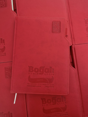 17 x 24 cm Termo Deri Sert Kapaklı Günlük Tarihli Ajanda 336 Sayfa 70 gr Ivory Krem Çizgili İç Kağıt Kalem Tutuculu