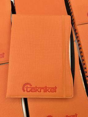 17 x 24 cm Gizli Spiralli Termo Deri Sert Kapaklı Günlük Tarihli Ajanda 336 Sayfa 70 gr Ivory Krem Kalem Tutuculu