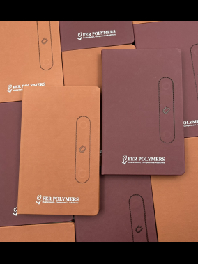 13 x 21 cm Termo Deri Magnet Kapaklı Tarihsiz Defter 240 Sayfa 70 gr Ivory Krem Çizgili Manyetik Kalem Tutuculu