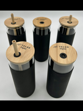 450 ml Silikon Kılıflı Borosilikat Cam Su Şişesi