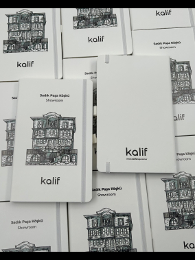 13 x 21 cm Termo PU Sert Kapaklı Tarihsiz Defter, 224 Sayfa, 70 gr Ivory Krem Çizgili İç Kağıt, Esnek Kapak Lastikli, Kalem Tutuculu