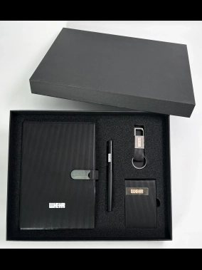 Defter, Roller Kalem, Anahtarlık ve Kartvizitlik Kutulu Hediye Seti