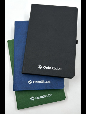 13 x 21 cm Termo PU Sert Kapaklı Tarihsiz Defter, 160 Sayfa, 70 gr. Nostaljik Çizgili İç Kağıt, Esnek Lastikli, Kalem Tutuculu