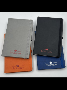 13 x 21 cm Termo PU Sert Kapaklı Tarihsiz Defter, 160 Sayfa, 70 gr. Nostaljik Çizgili İç Kağıt, Esnek Lastikli, Kalem Tutuculu