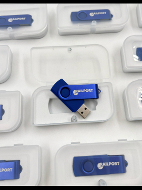 16 GB Renkli Baskı Döner Metal Başlıklı USB Bellek