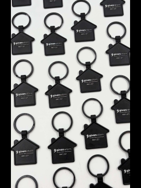 3,9 x 6,8 cm Tek Yön Anahtarlık