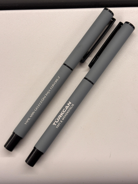 Kapaklı Metal Roller Kalem Süper Jel Refil