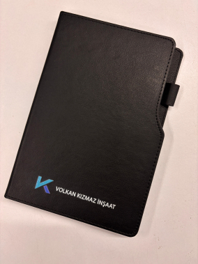 14,5 x 21 cm Termo Deri PU Sert Kapaklı Tarihsiz Defter, 224 Sayfa, 80 gr Ivory Krem Çizgili İç Kağıt, Kenar Boyalı, Kalem Tutuculu