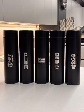 450 ML Isı Derecesi Gösteren Dijital Göstergeli Çelik Termos