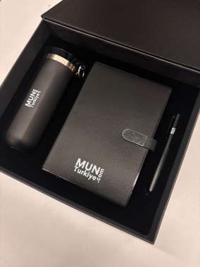 14×21 Termo Deri Defter, Kapaklı Metal Kalem & 450 ml Termos Bardak Kutulu VIP Hediye Seti